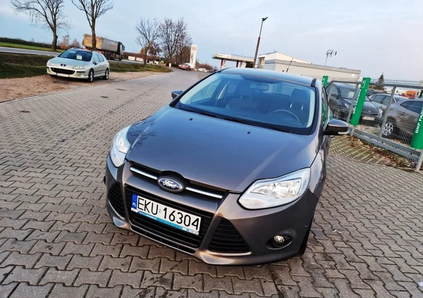 Ford Focus cena 25700 przebieg: 212000, rok produkcji 2012 z Buk małe 562